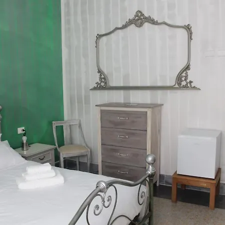The Corner بيت ضيافة